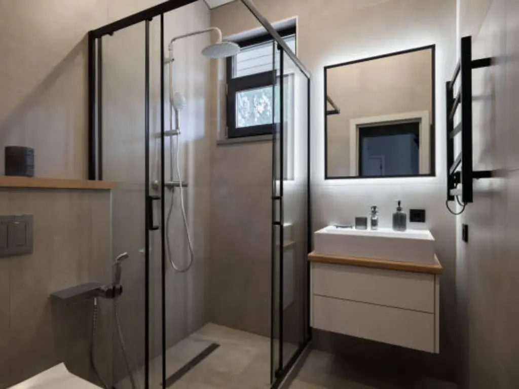 small bathroom shower door ideas 2
